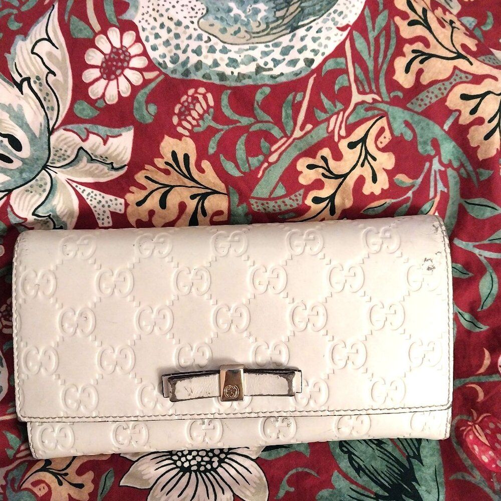 AUTHENTIC Gucci Guccissima Leather Bow SIgnature Continental Wallet